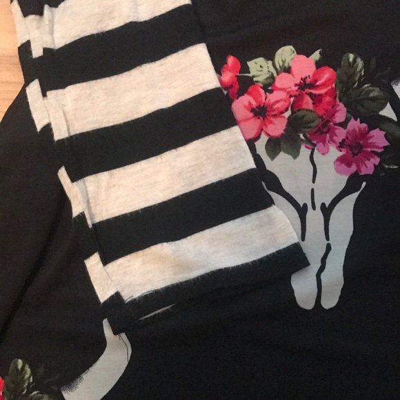 Steer Head Tunic - Picture 2 of 4